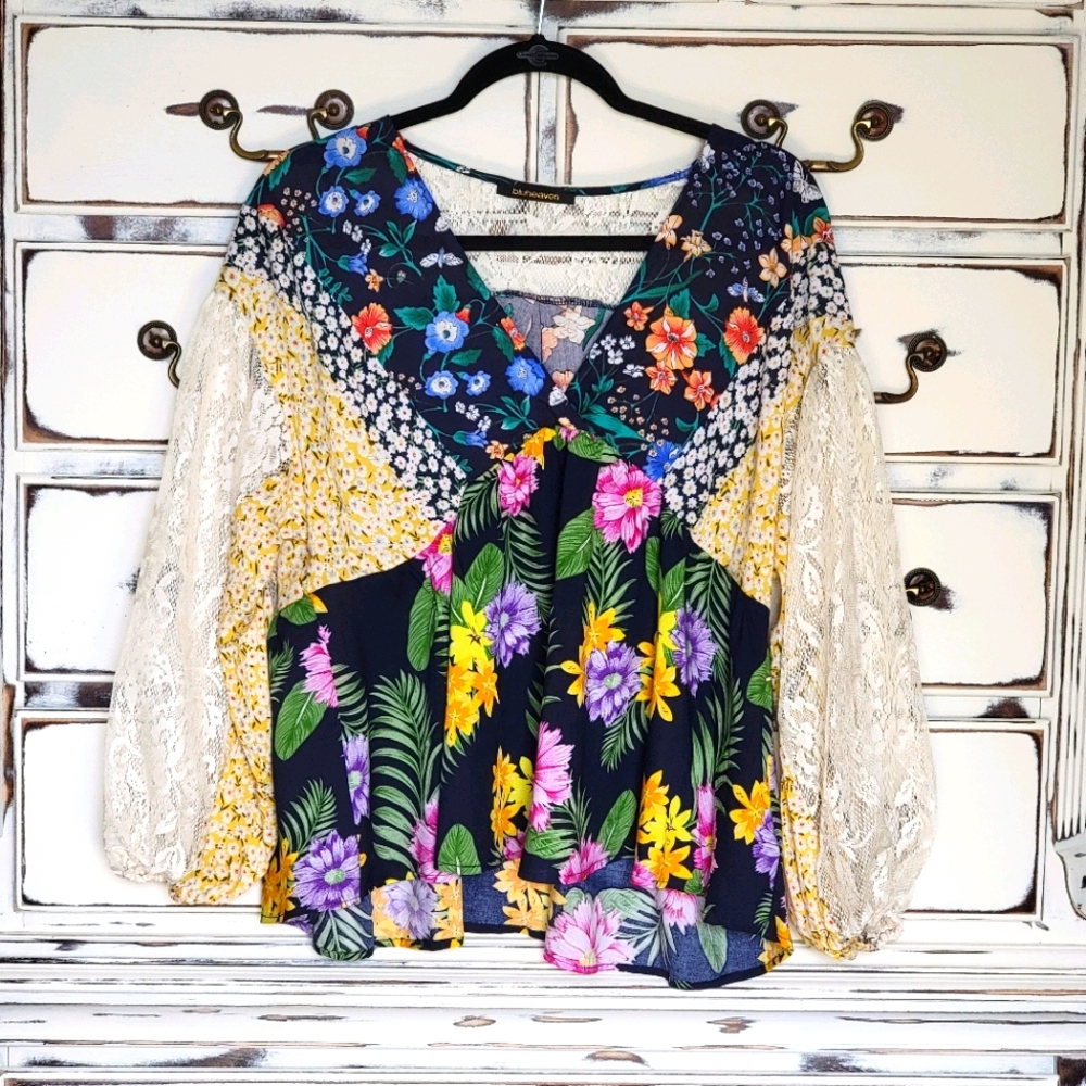 Beautiful, light weight floral top